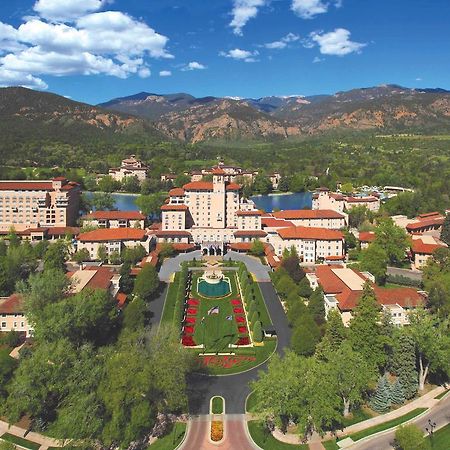 The Broadmoor Hotel Colorado Springs Exterior photo