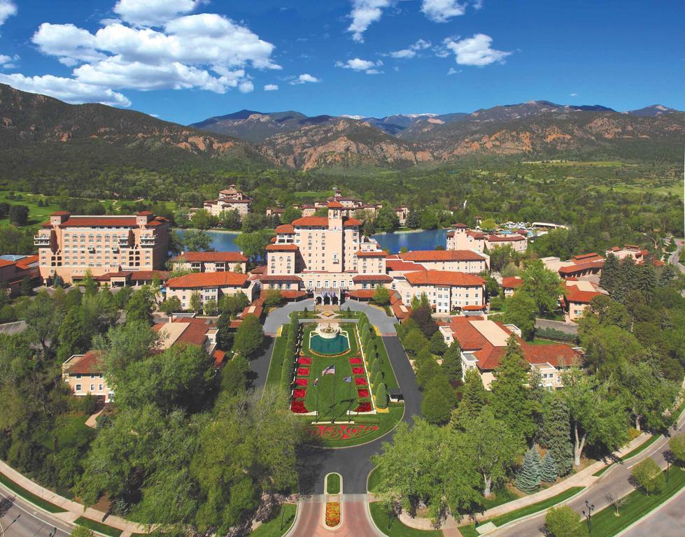 The Broadmoor Hotel Colorado Springs Exterior photo